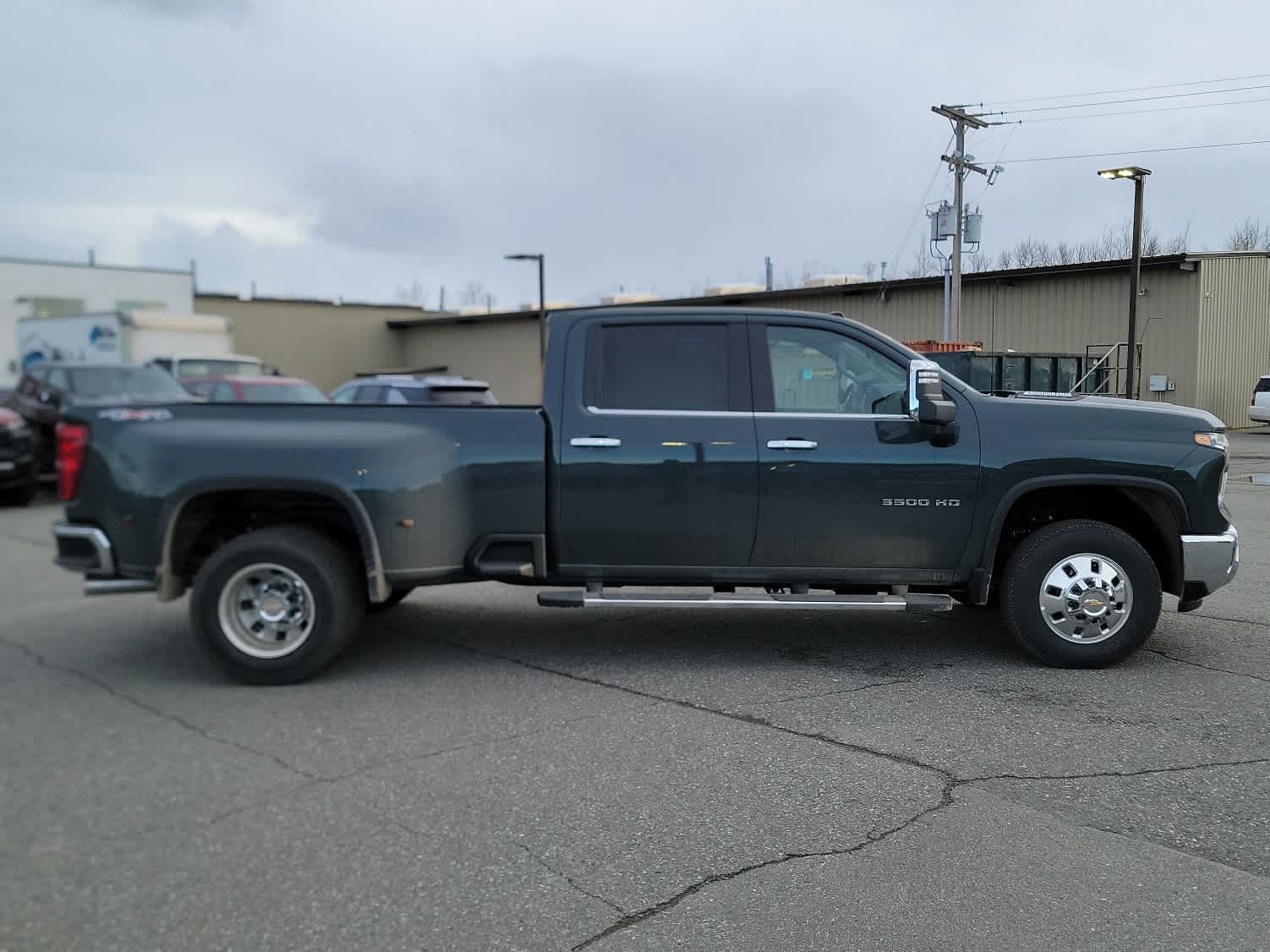 Thumbnail: 2026 Chevrolet Silverado 3500 - 6