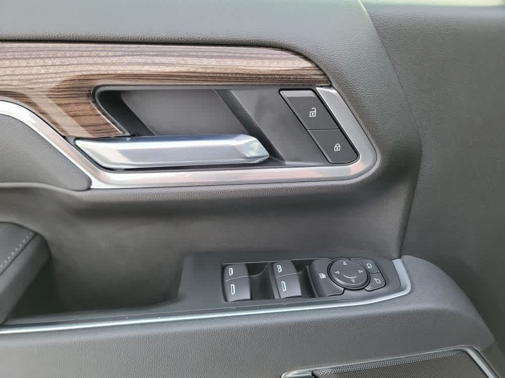 Thumbnail: 2026 Chevrolet Silverado 2500 - 10