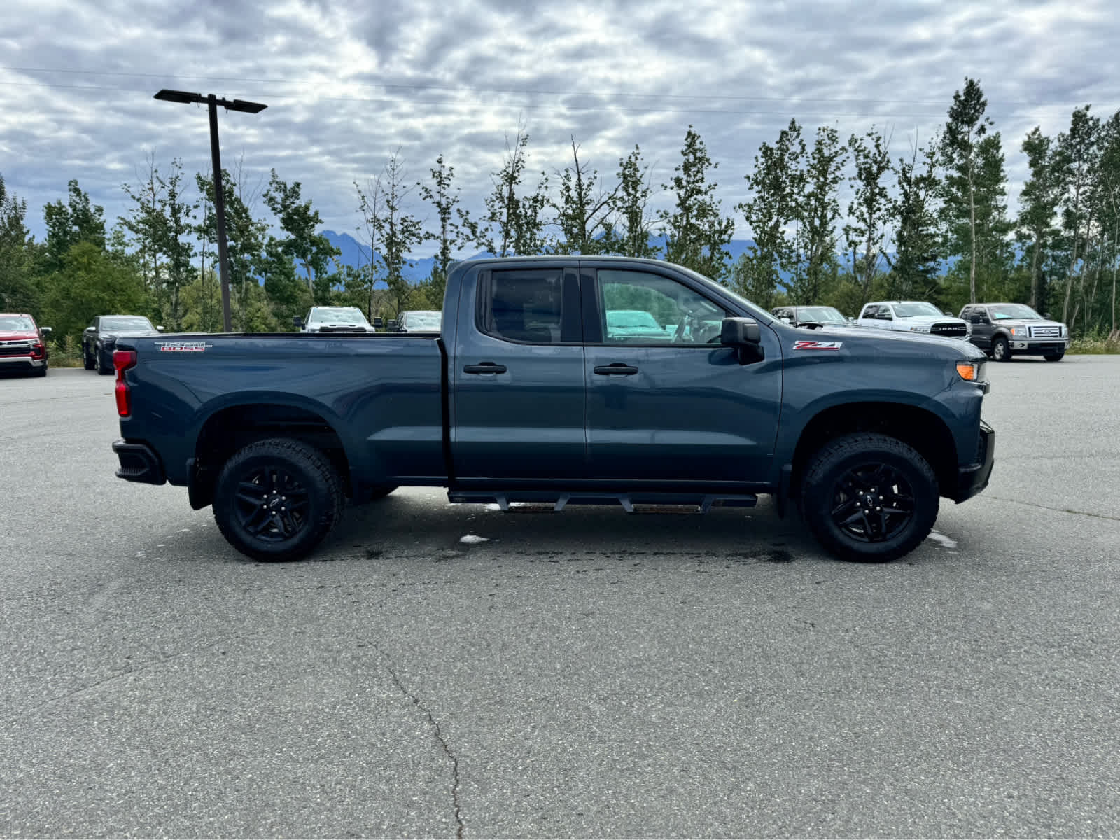 Thumbnail: 2019 Chevrolet Silverado 1500 - 6