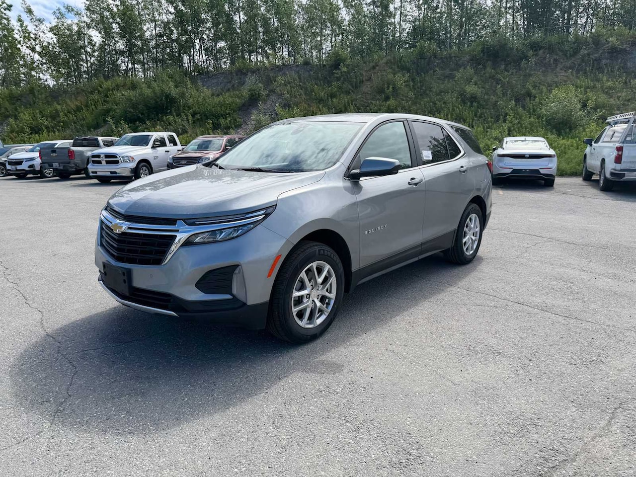 2024 Chevrolet Equinox LT - Image 3
