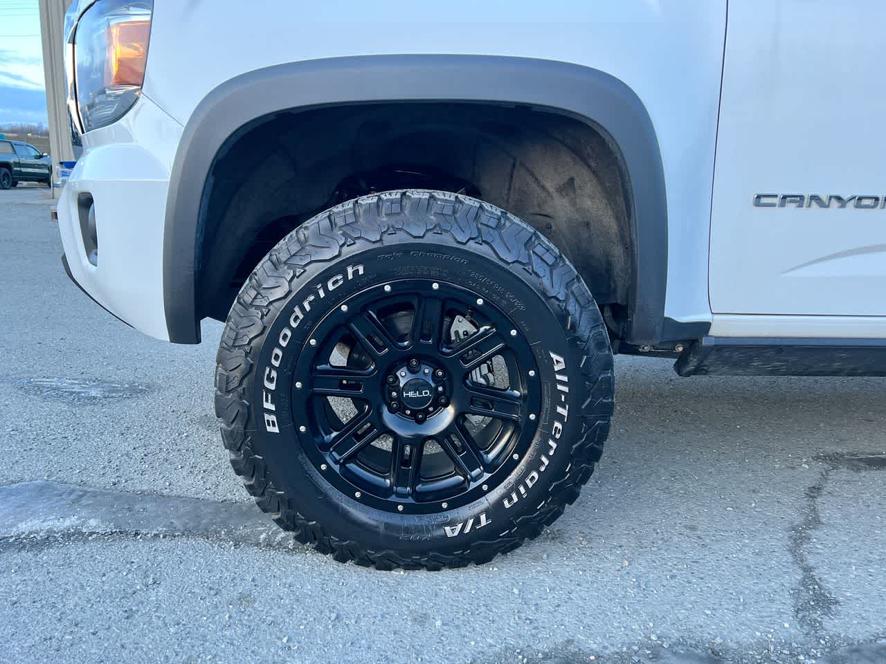 Thumbnail: 2017 GMC Canyon - 10