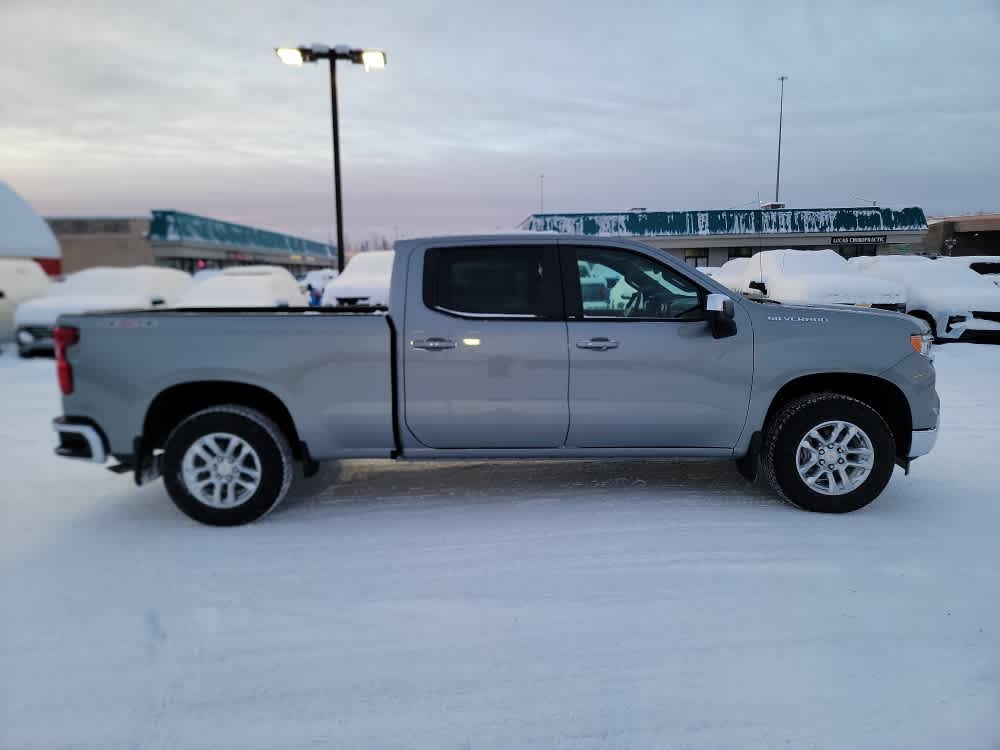 Thumbnail: 2026 Chevrolet Silverado 1500 - 6