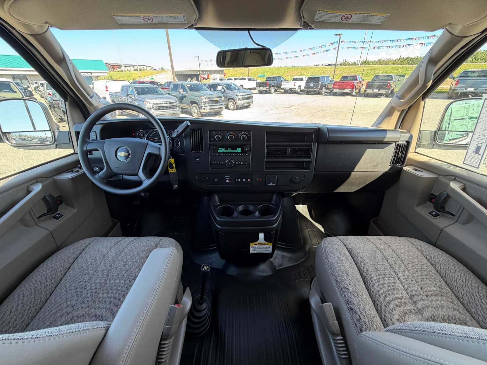 2025 Chevrolet Express Cargo Work Van - Photo 22