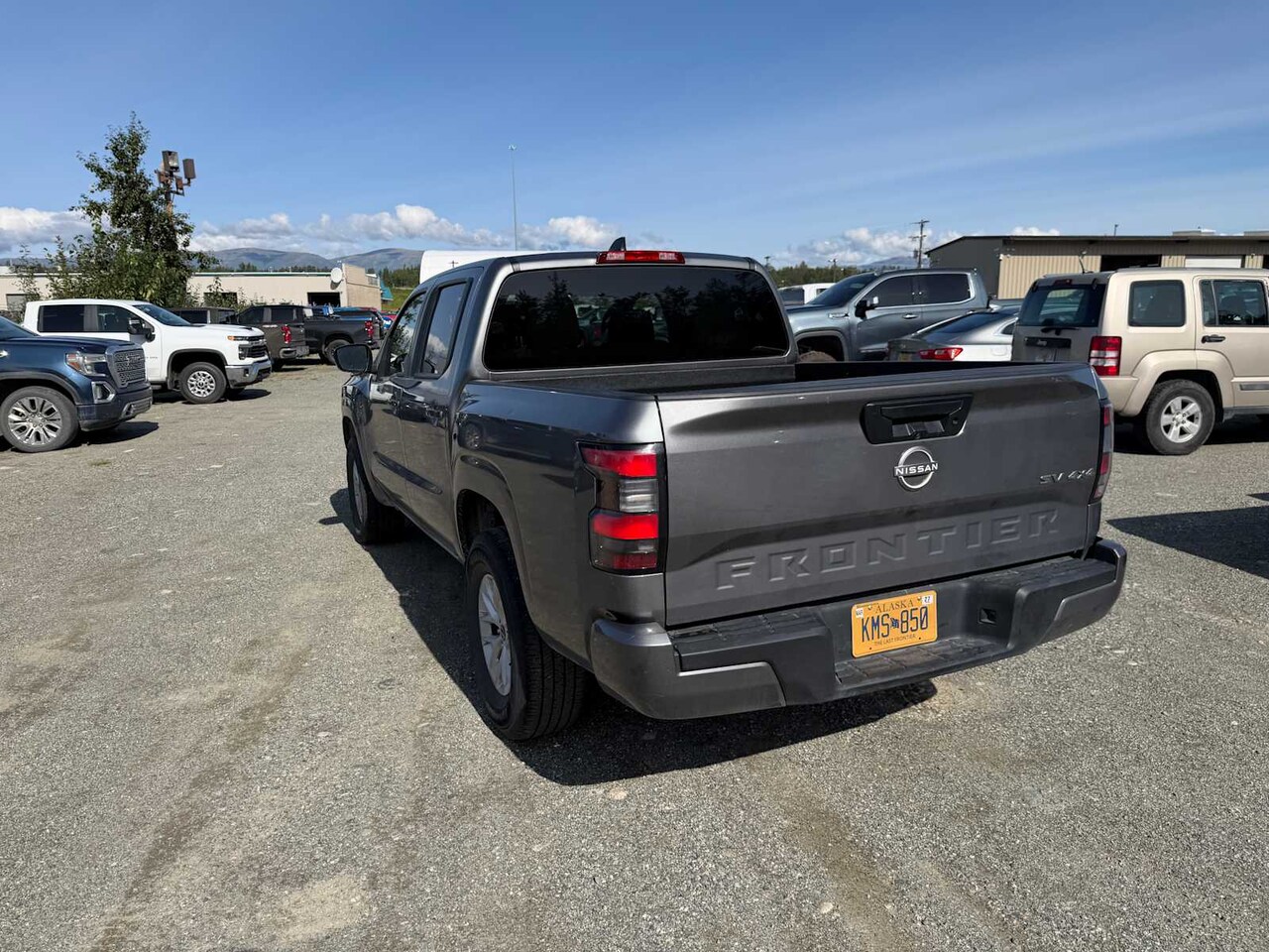 2024 Nissan Frontier SV - Image 9