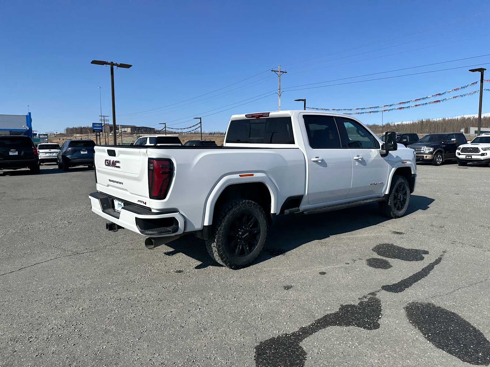 Thumbnail: 2025 GMC Sierra 2500 - 15