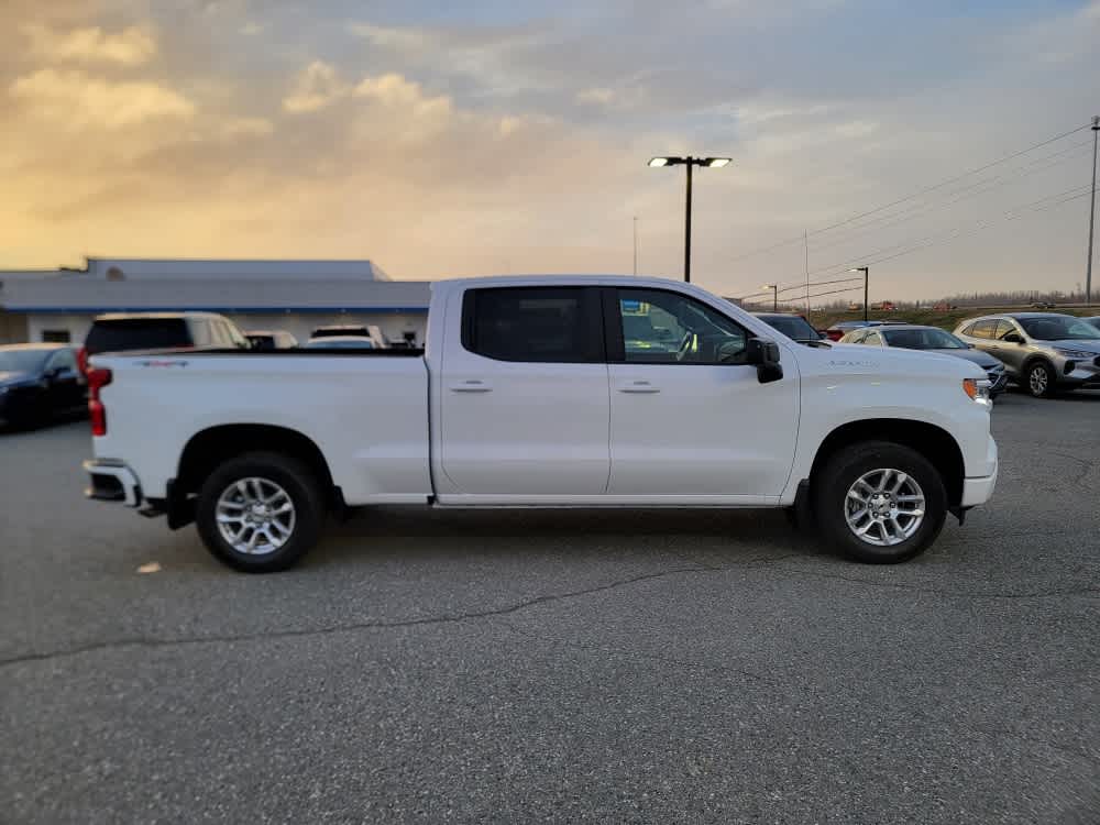 Thumbnail: 2026 Chevrolet Silverado 1500 - 6