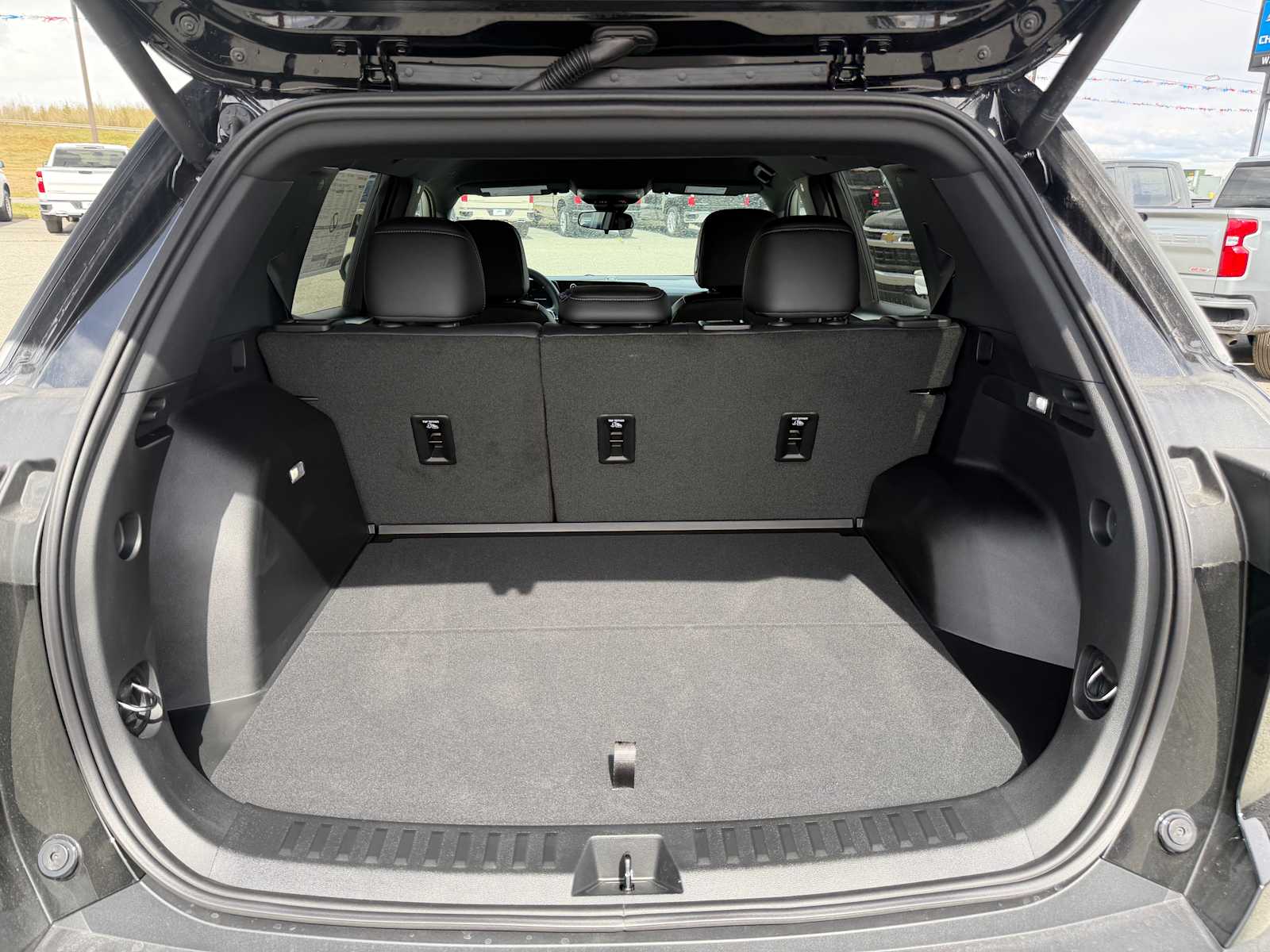 Thumbnail: 2026 Chevrolet Equinox - 16
