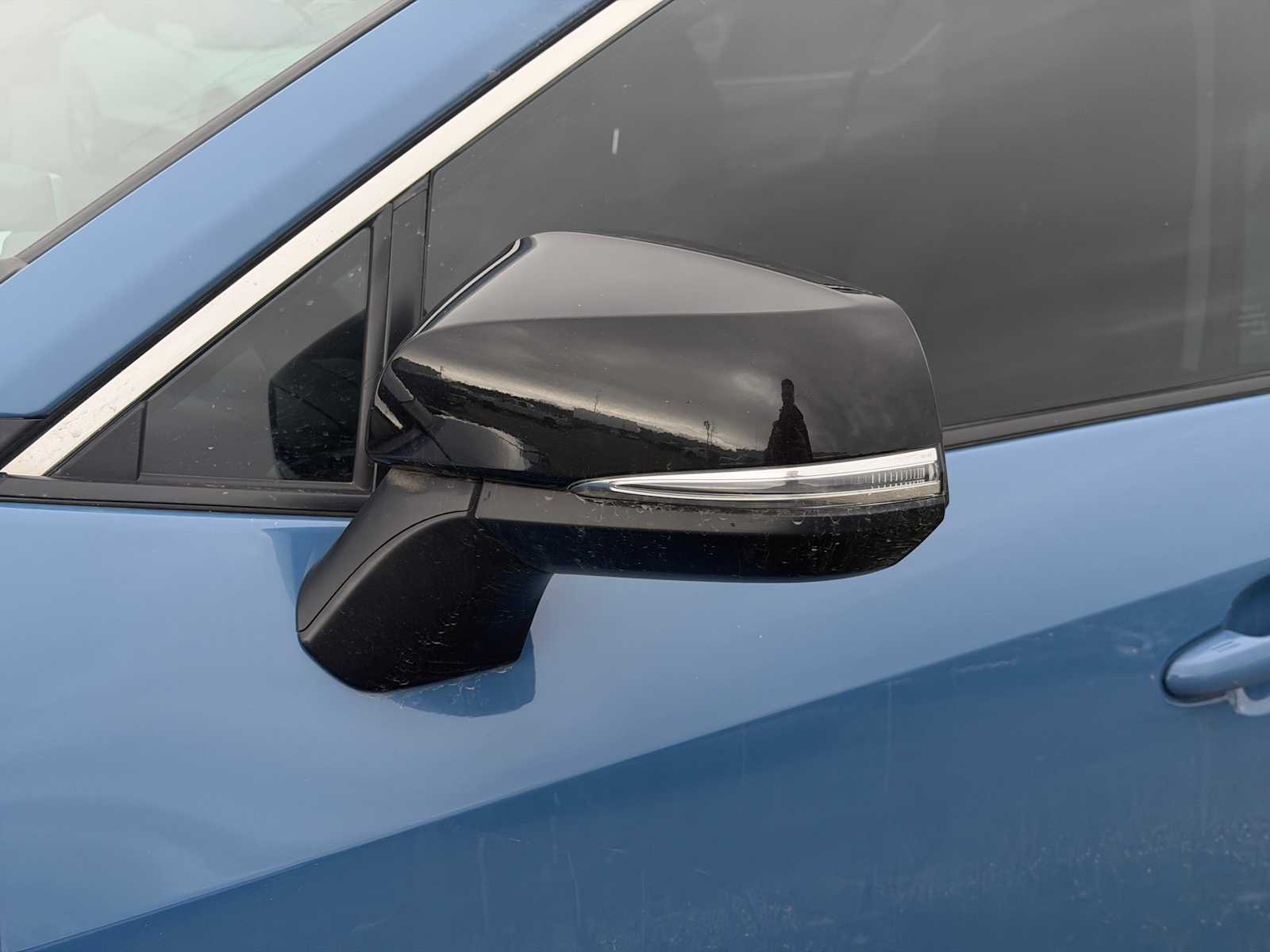 Thumbnail: 2022 Toyota RAV4 - 11