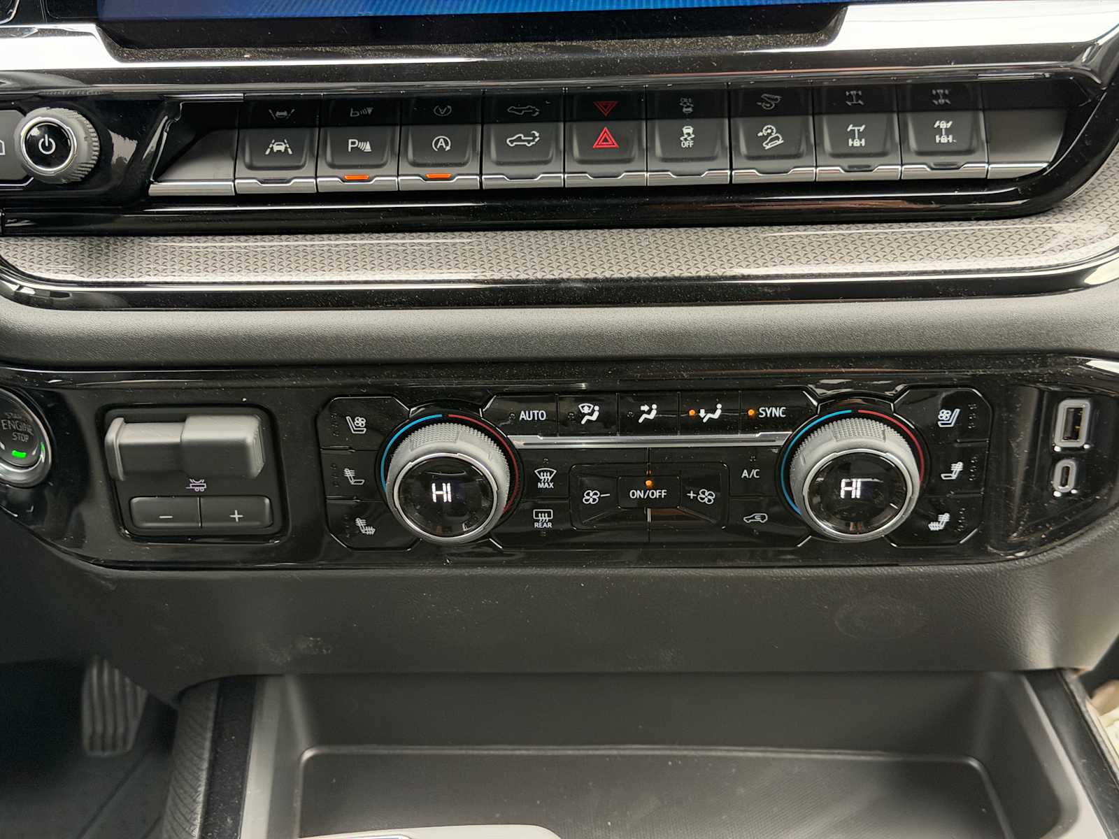 2026 Chevrolet Silverado 1500 ZR2 - Photo 19