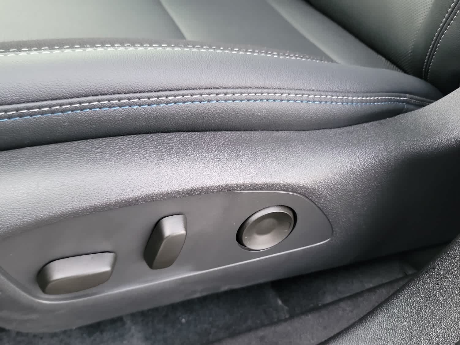 Thumbnail: 2025 Chevrolet Equinox - 11