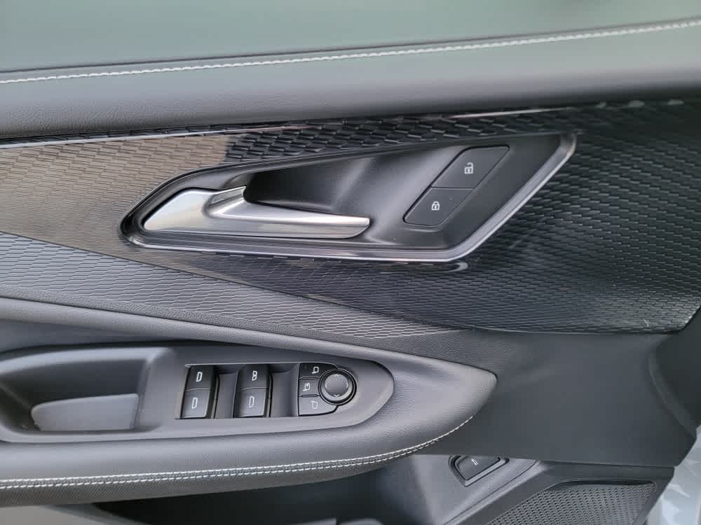 Thumbnail: 2025 Chevrolet Blazer EV - 10