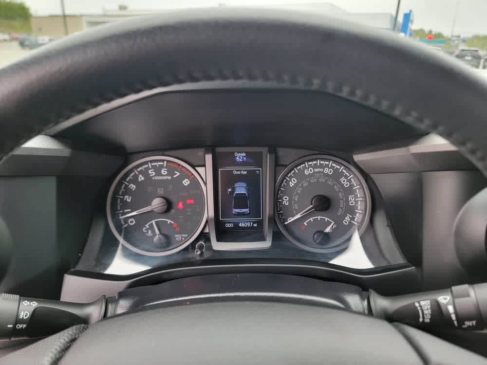 2022 Toyota Tacoma SR 16