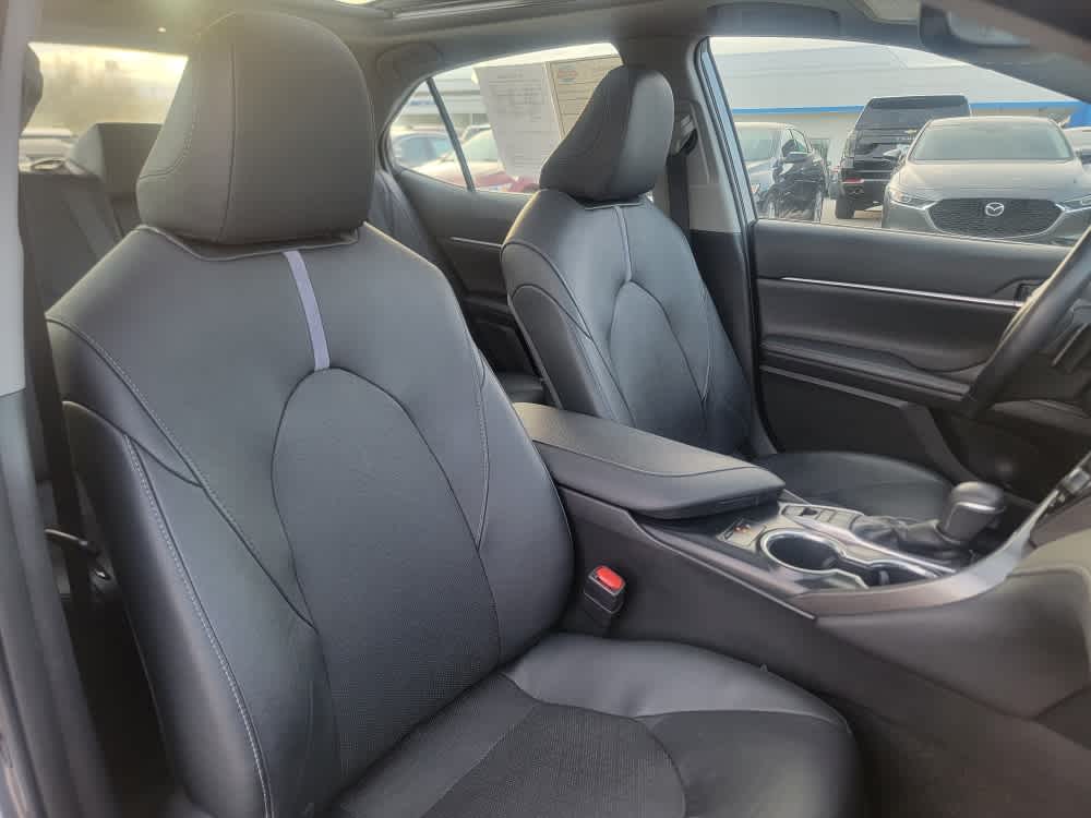Thumbnail: 2019 Toyota Camry - 19
