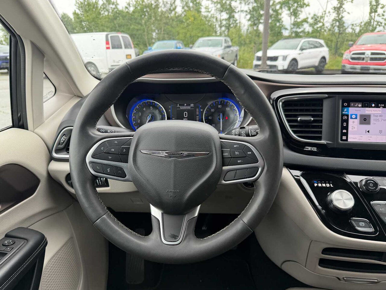 2023 Chrysler Voyager LX - Image 19