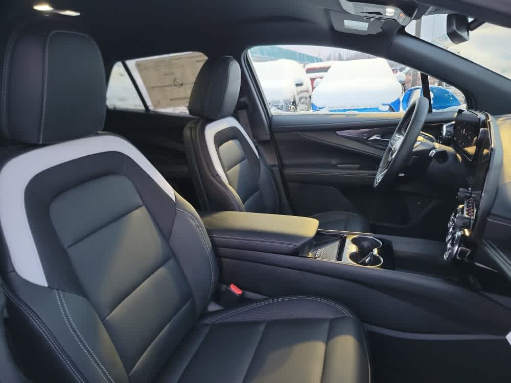 Thumbnail: 2026 Chevrolet Blazer EV - 18