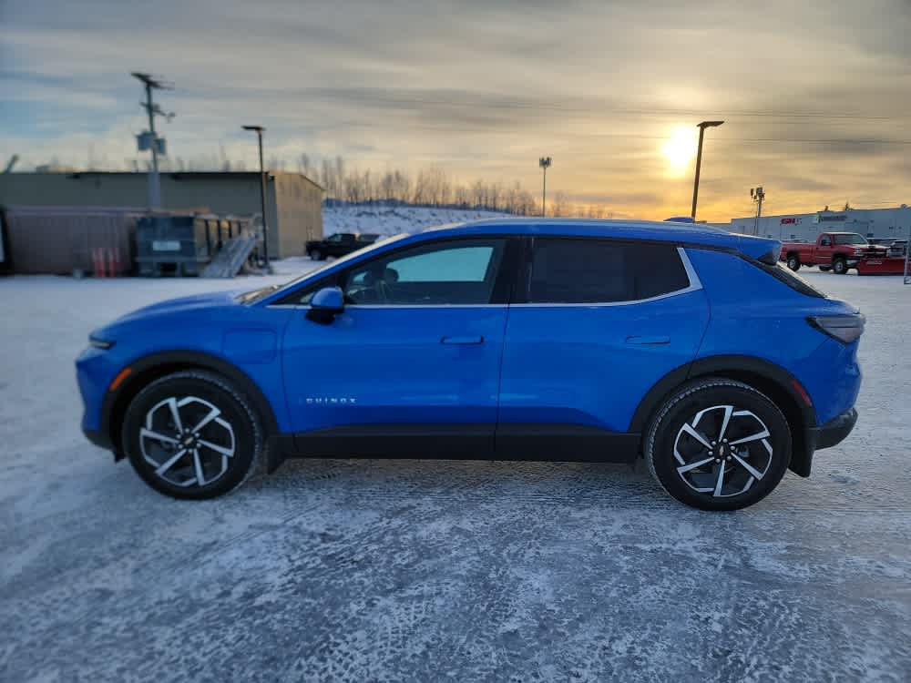 Thumbnail: 2026 Chevrolet Equinox - 2