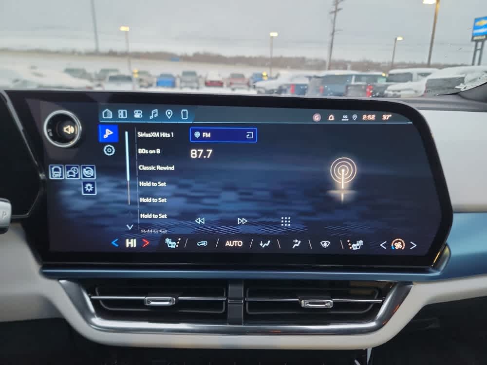 Thumbnail: 2026 Chevrolet Equinox - 16