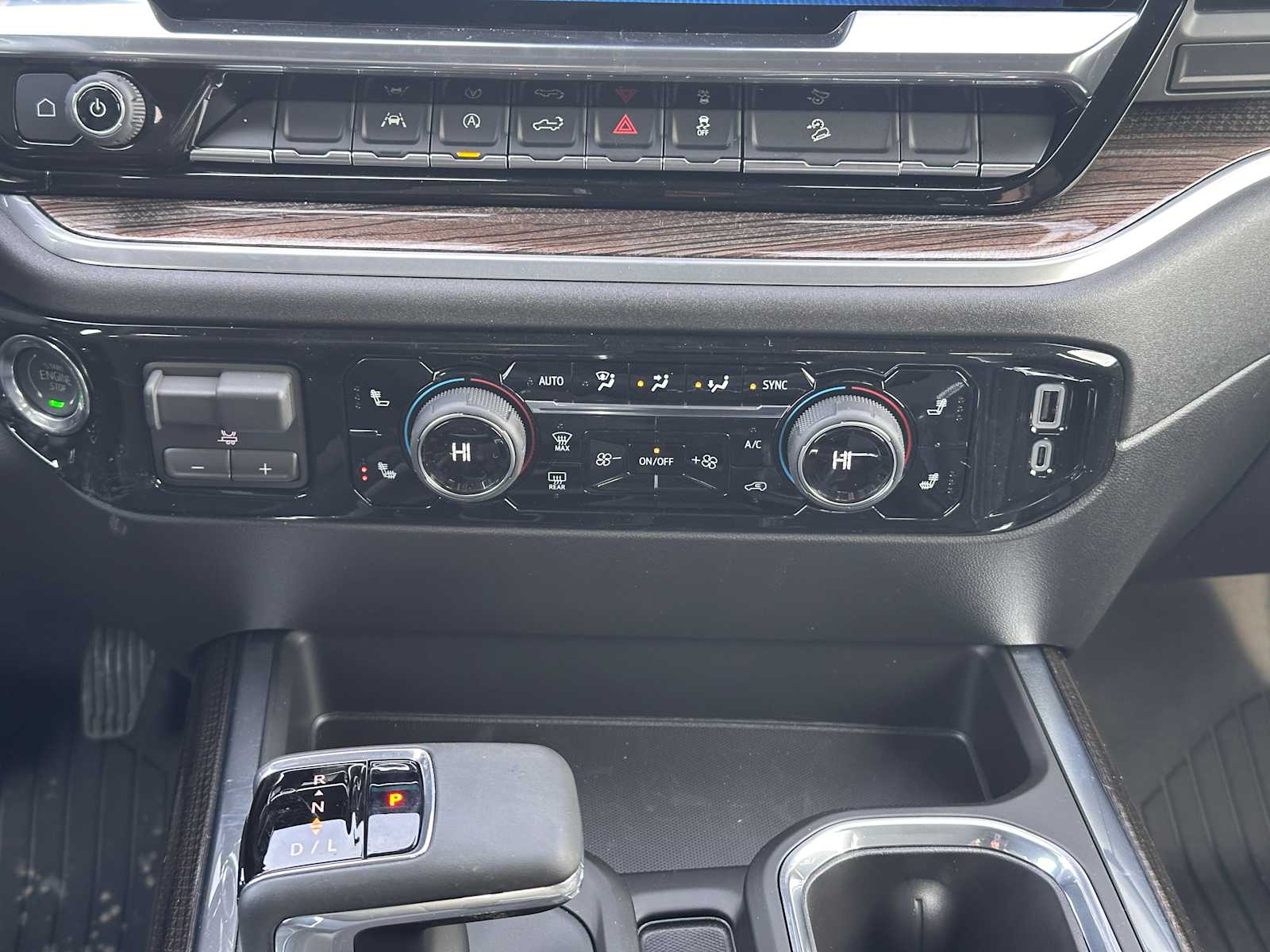 Thumbnail: 2026 Chevrolet Silverado 1500 - 20