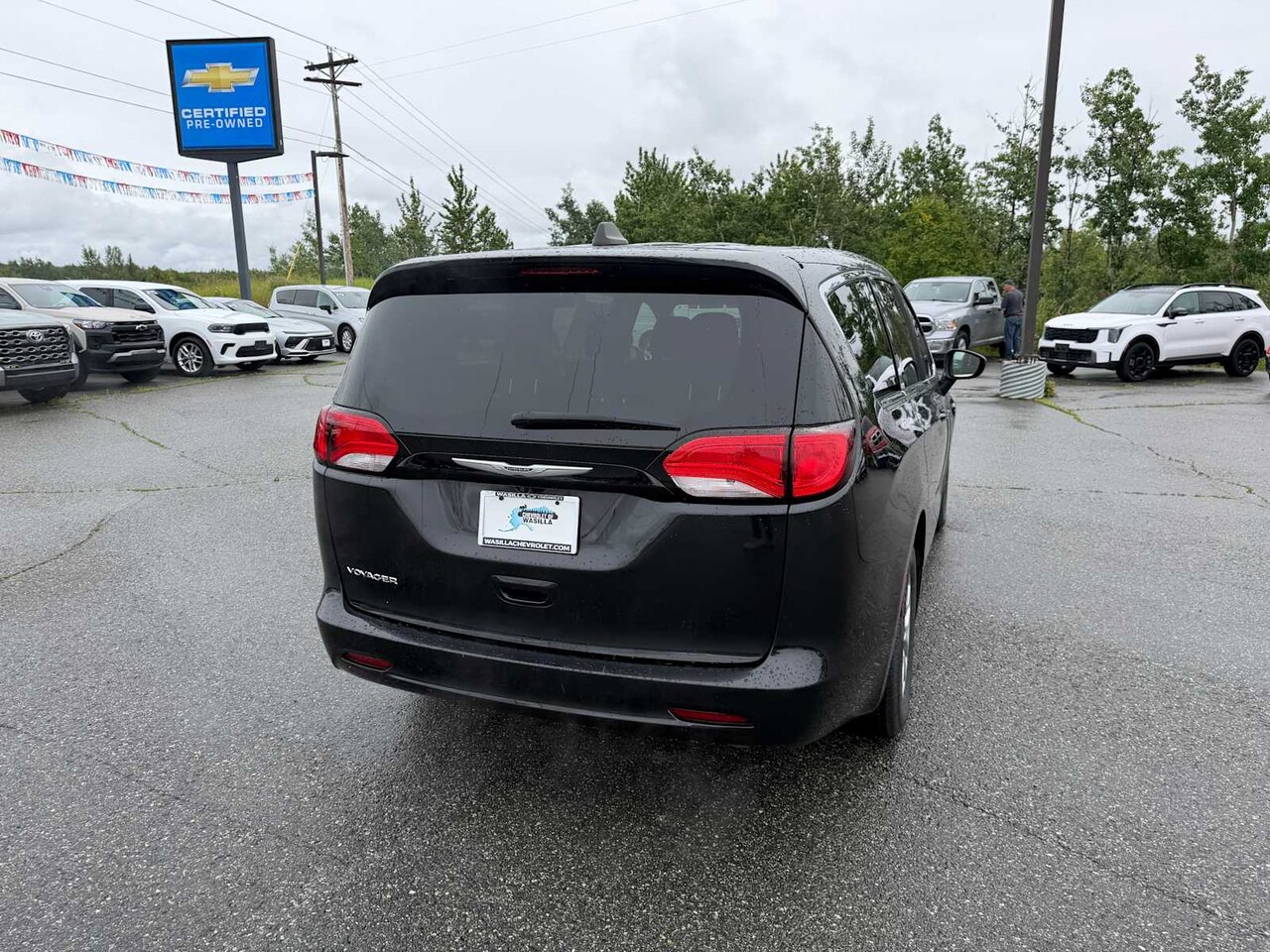 2023 Chrysler Voyager LX - Image 14