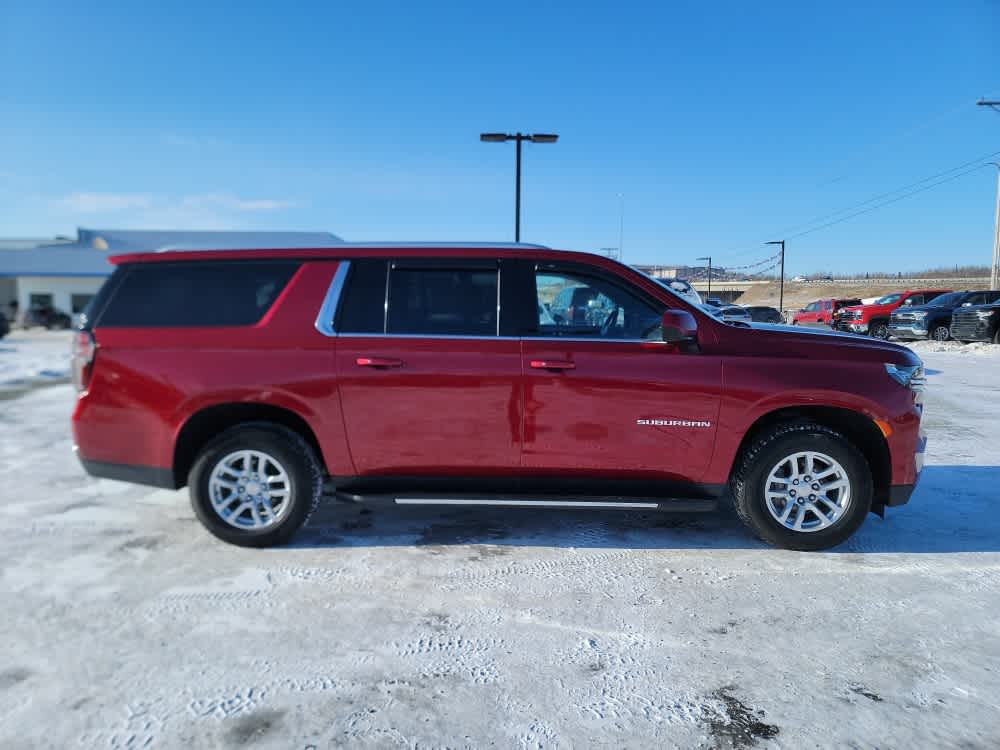 Thumbnail: 2022 Chevrolet Suburban - 6