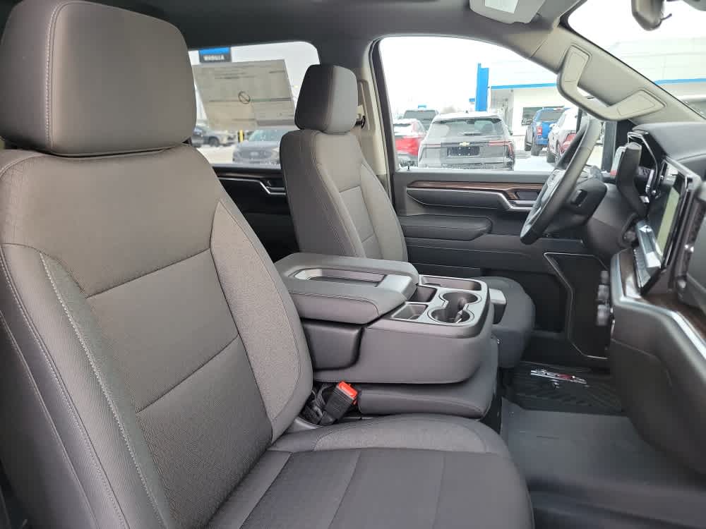 Thumbnail: 2026 Chevrolet Silverado 2500 - 18