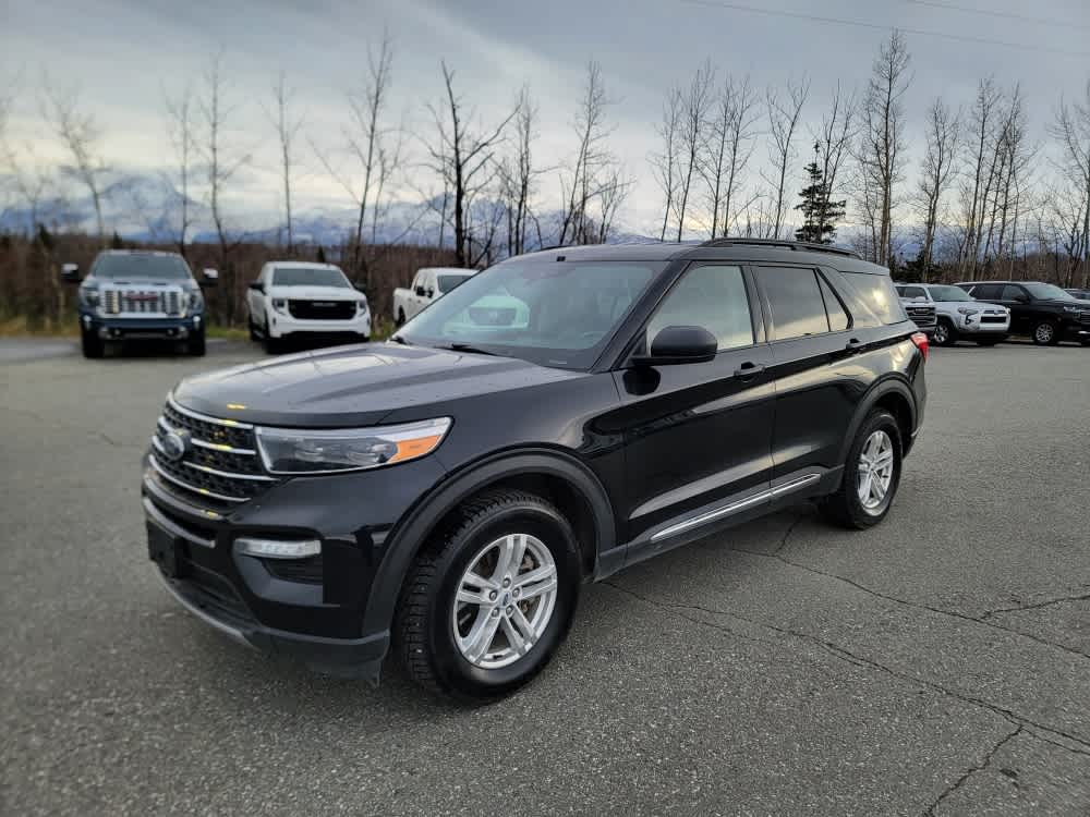 2023 Ford Explorer XLT's photo