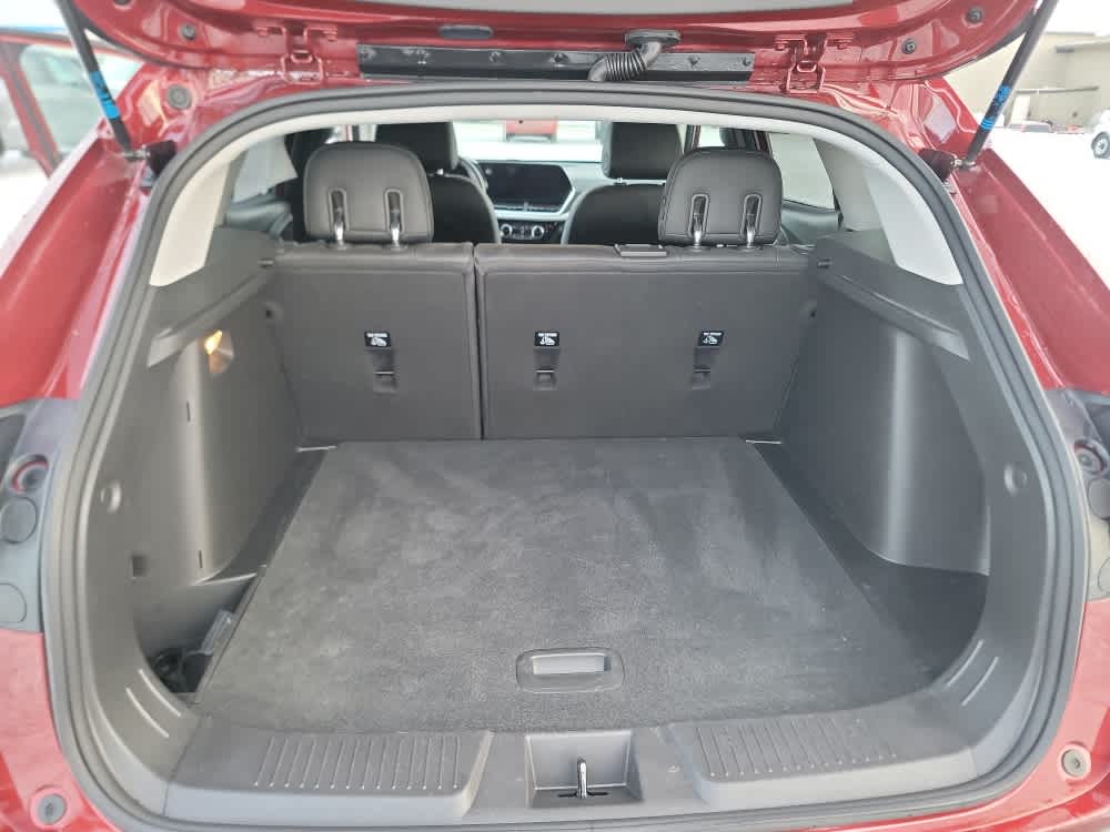 Thumbnail: 2025 Chevrolet Trax - 10