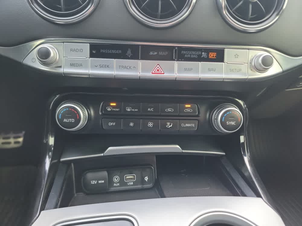 Thumbnail: 2018 Kia Stinger - 18