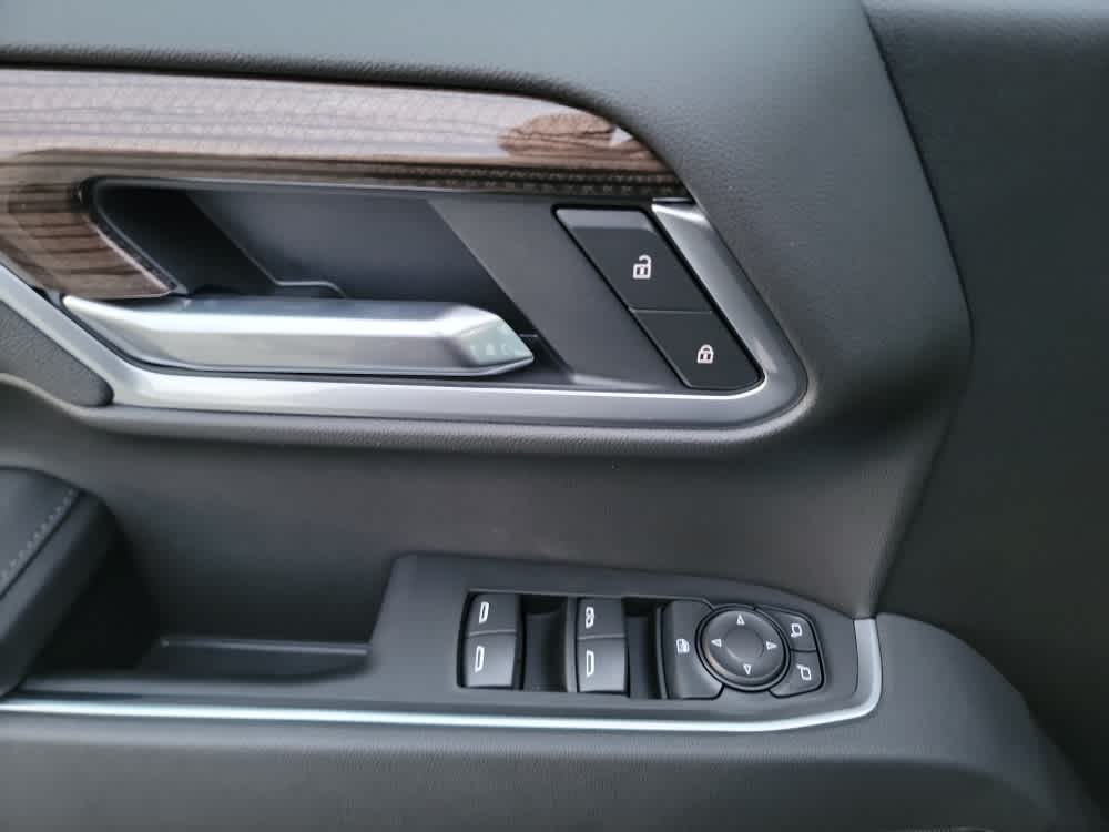 Thumbnail: 2026 Chevrolet Silverado 1500 - 10