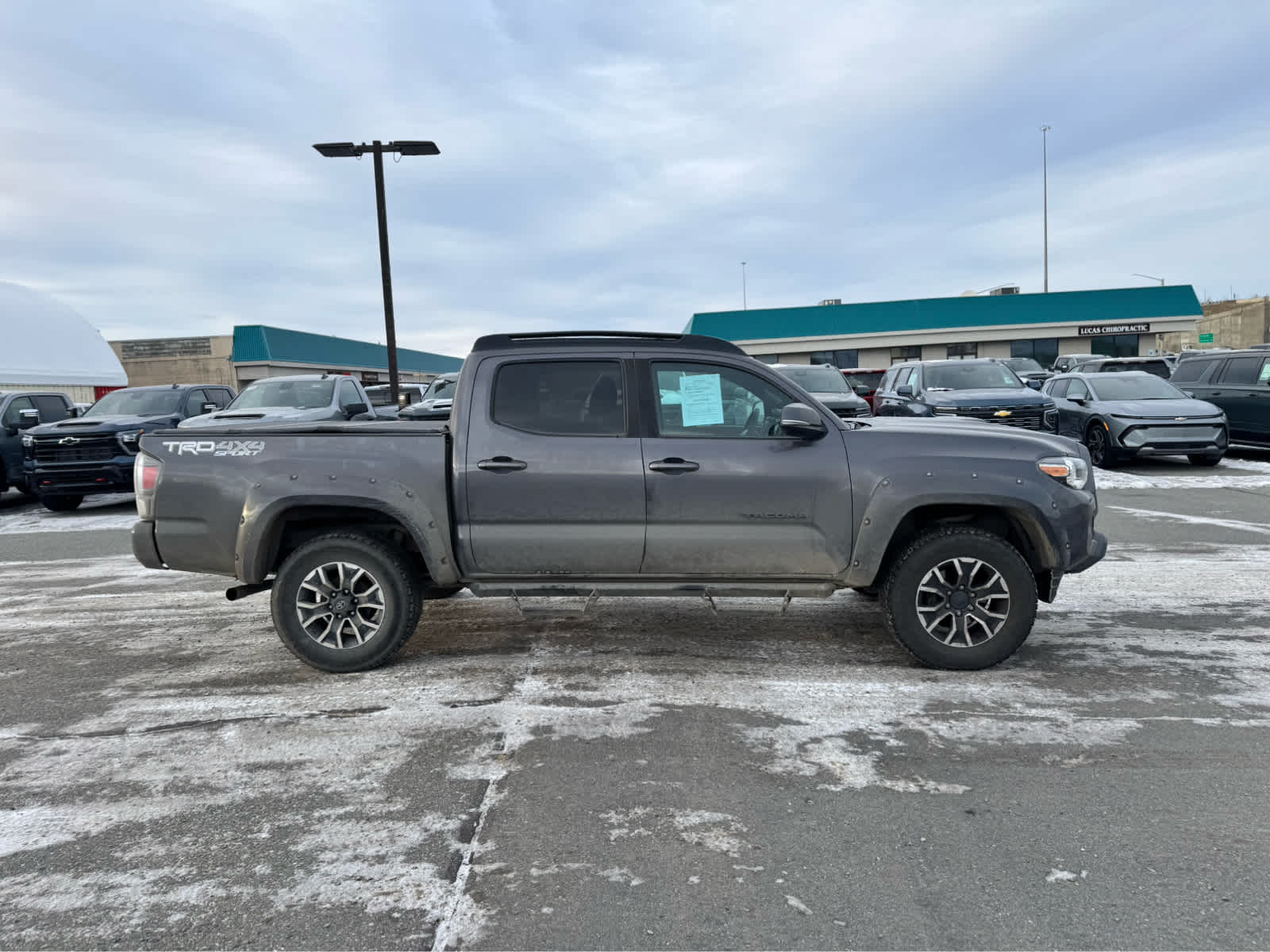 Thumbnail: 2021 Toyota Tacoma - 6