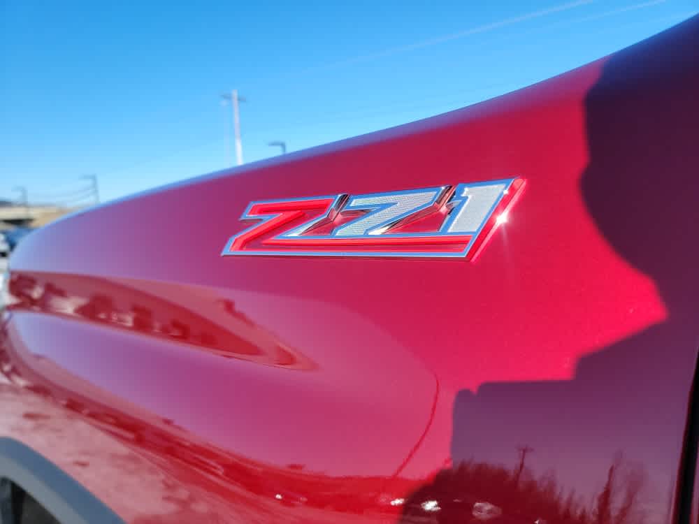 Thumbnail: 2024 Chevrolet Silverado 2500 - 24