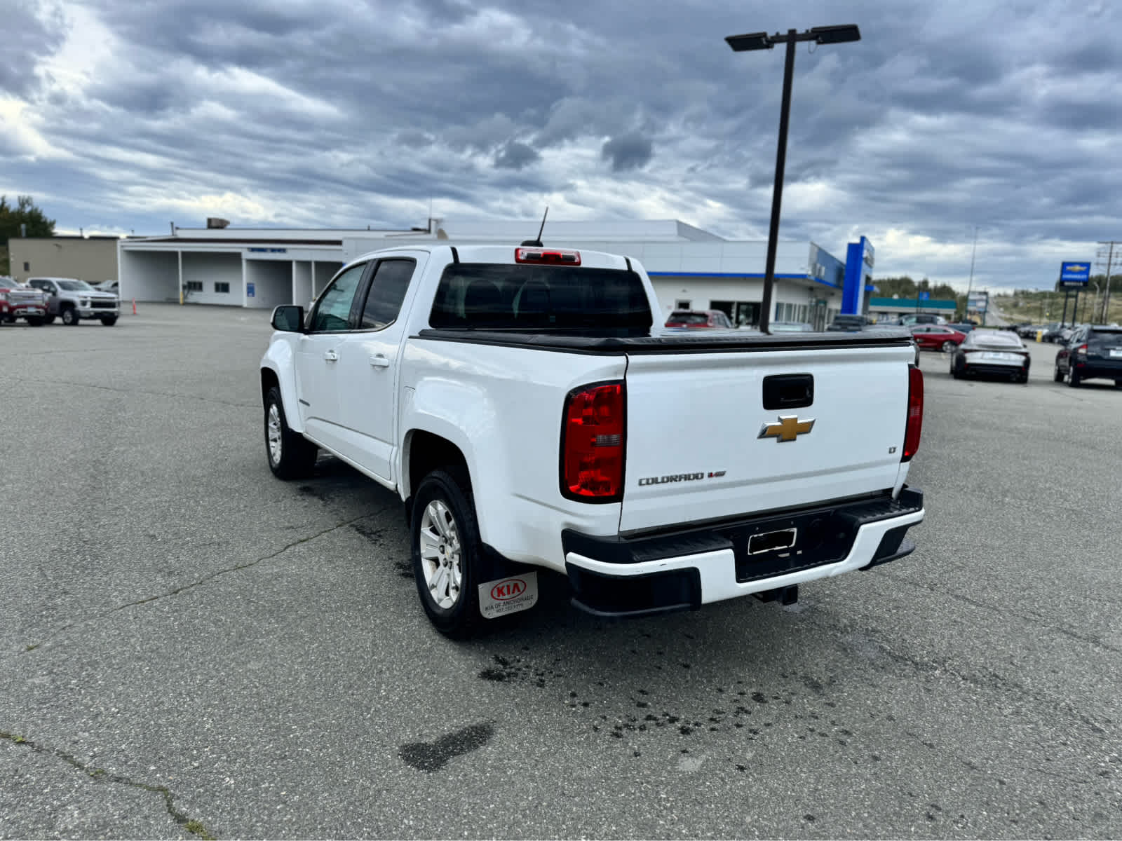 Thumbnail: 2017 Chevrolet Colorado - 3