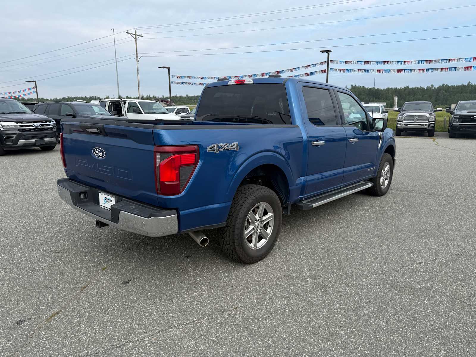2024 Ford F-150 XLT - Photo 13