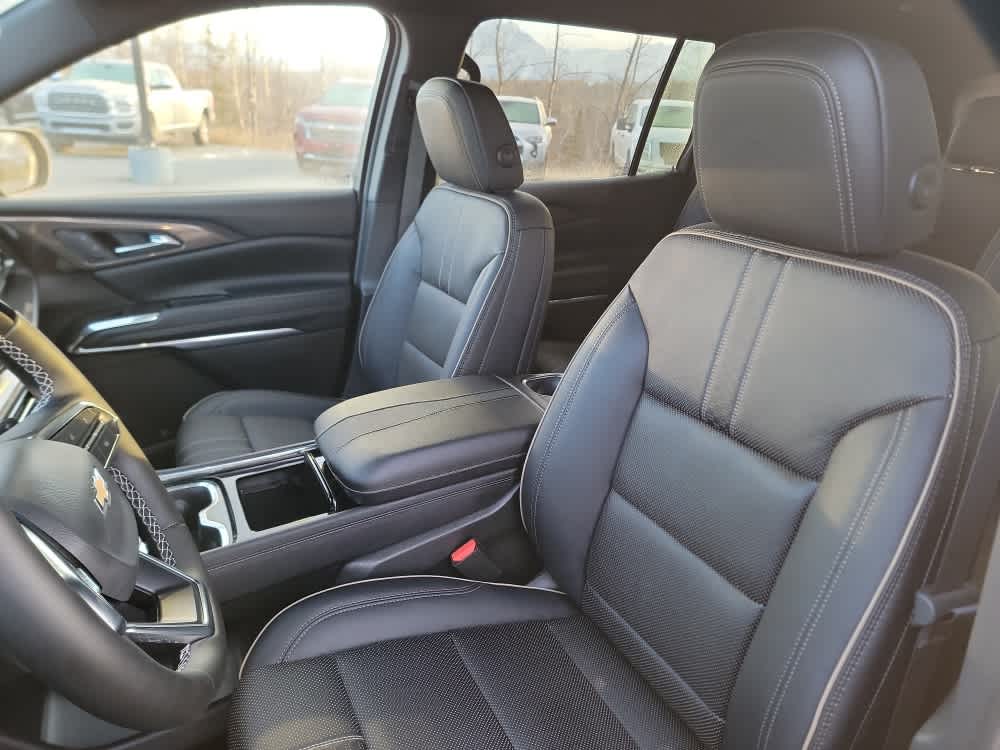 Thumbnail: 2026 Chevrolet Traverse - 12