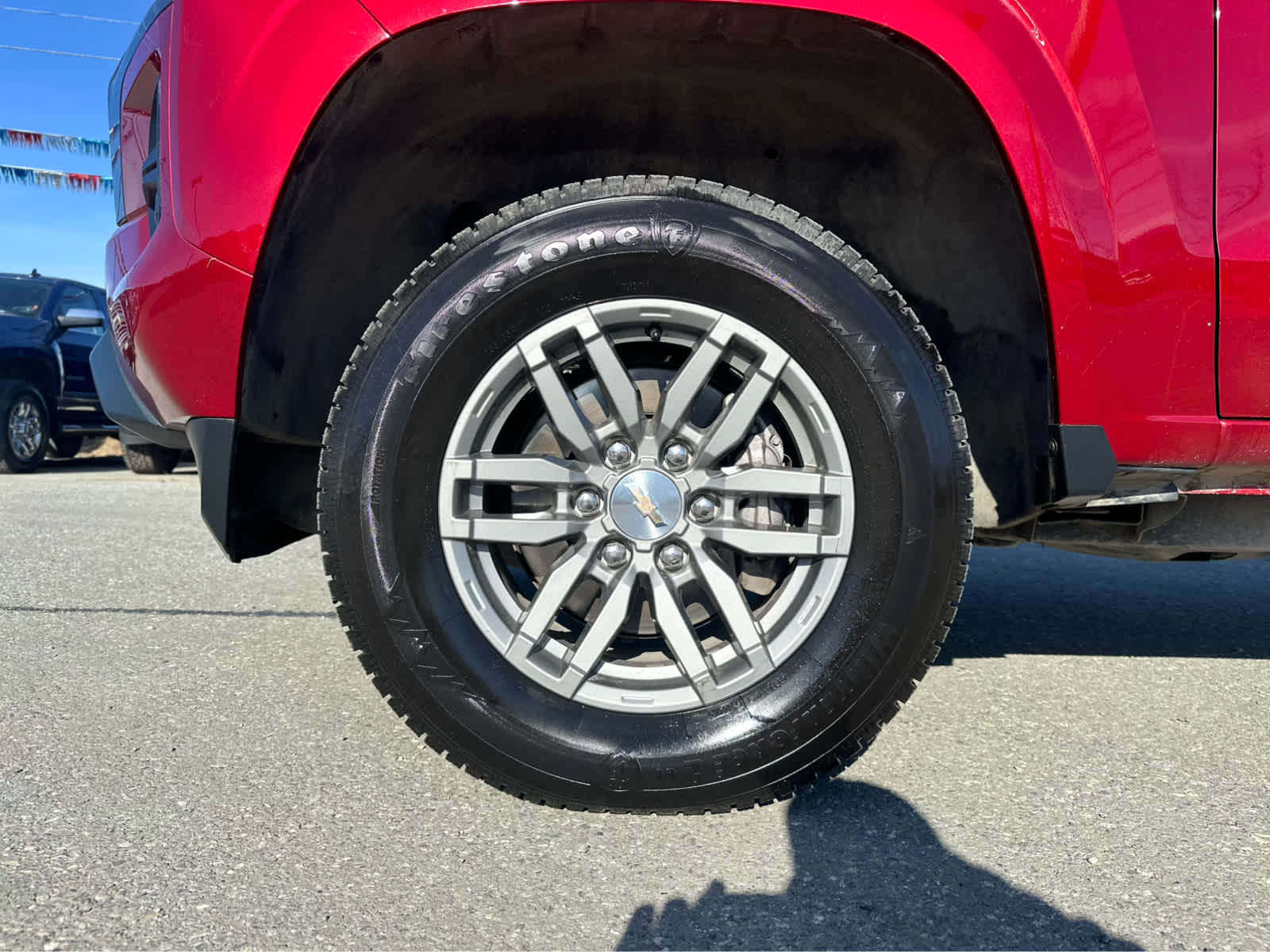 Thumbnail: 2023 Chevrolet Colorado - 10