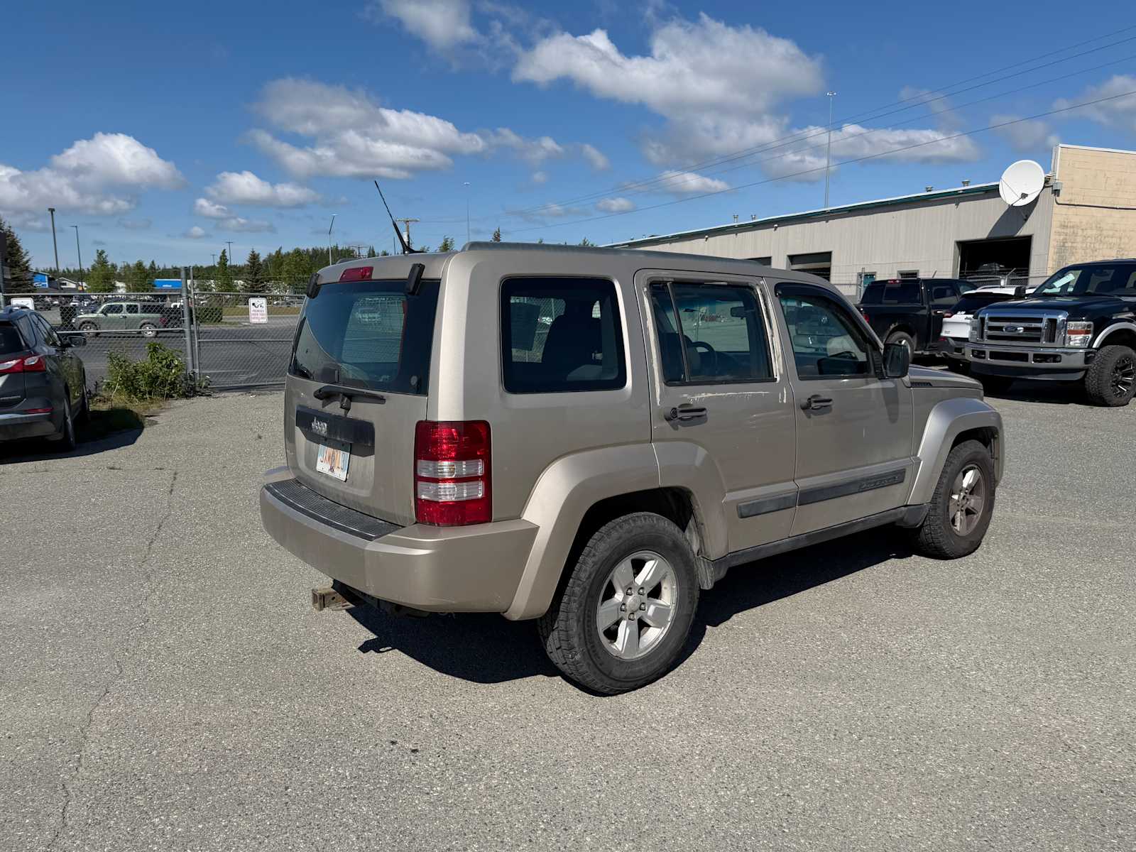 Thumbnail: 2011 Jeep Liberty - 7