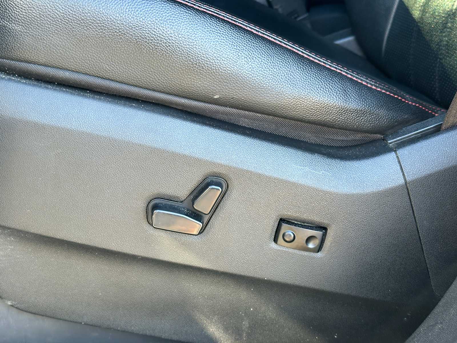 Thumbnail: 2020 Dodge Grand Caravan - 5