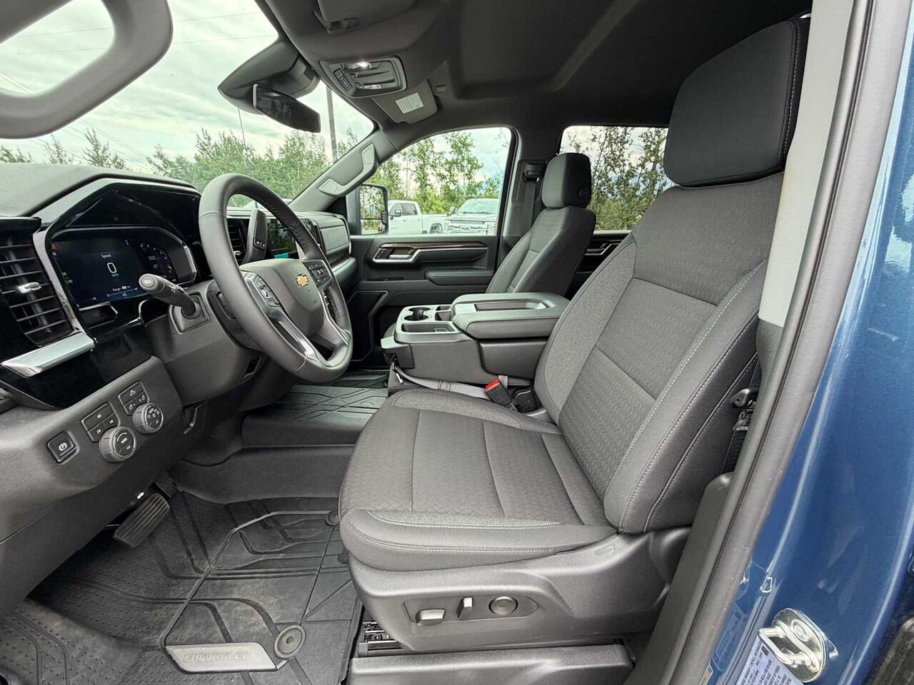 2026 Chevrolet Silverado 2500 HD LT - Image 6