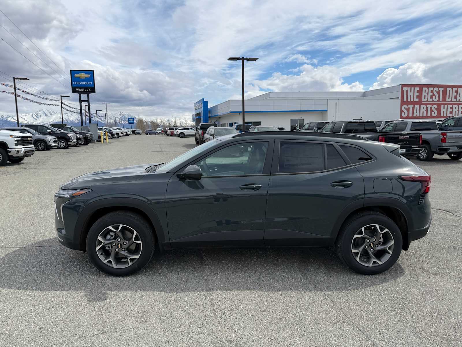 Thumbnail: 2026 Chevrolet Trax - 8