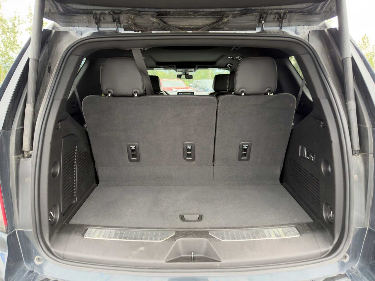 2022 Chevrolet Tahoe Z71 - Image 19