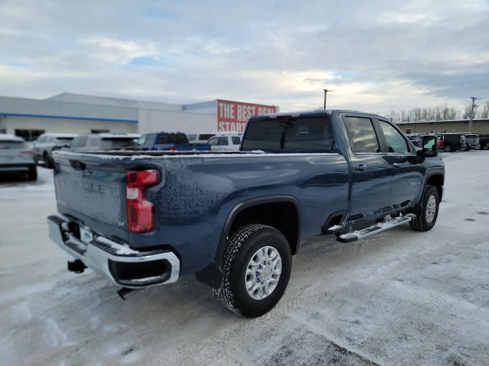 Thumbnail: 2026 Chevrolet Silverado 3500 - 5