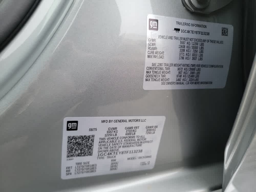 Thumbnail: 2026 Chevrolet Silverado 3500 - 21