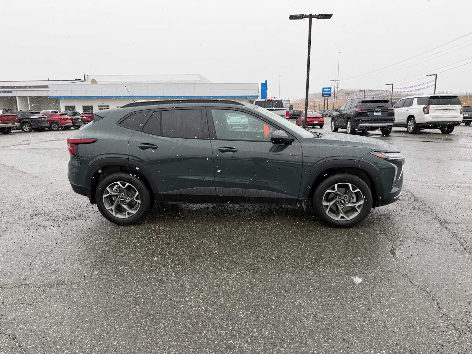 Thumbnail: 2026 Chevrolet Trax - 6