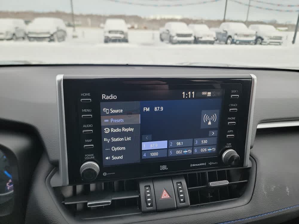 Thumbnail: 2021 Toyota RAV4 - 15