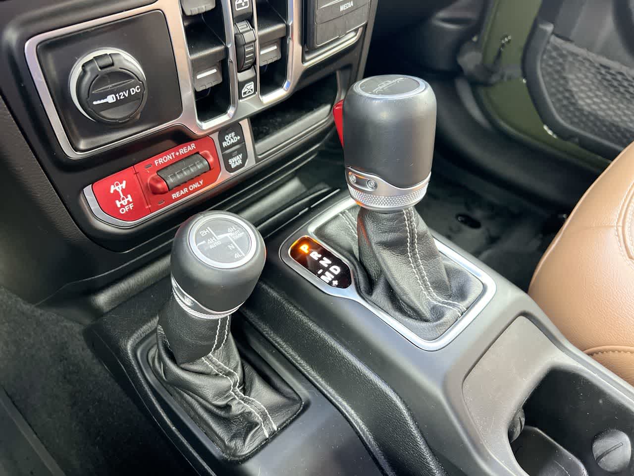 Thumbnail: 2021 Jeep Gladiator - 20