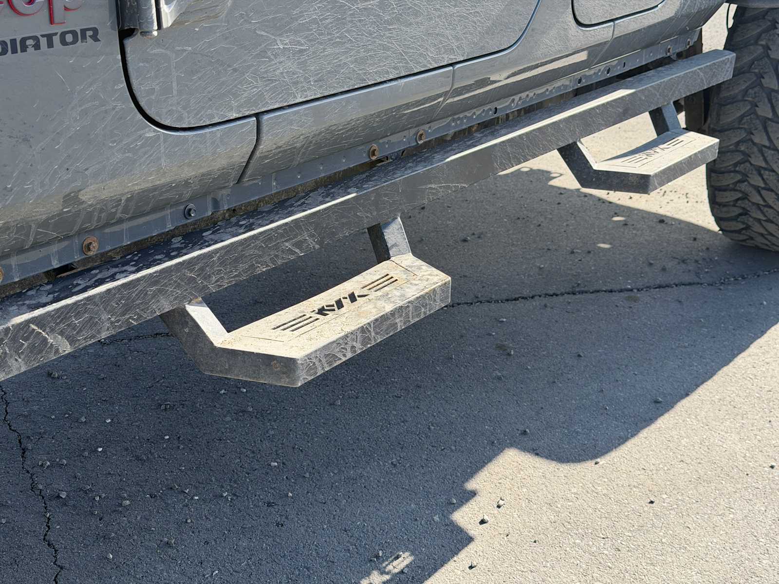 Thumbnail: 2022 Jeep Gladiator - 10