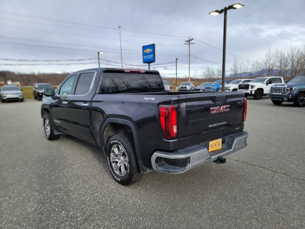 Used 2025 GMC Sierra 1500 SLT Truck