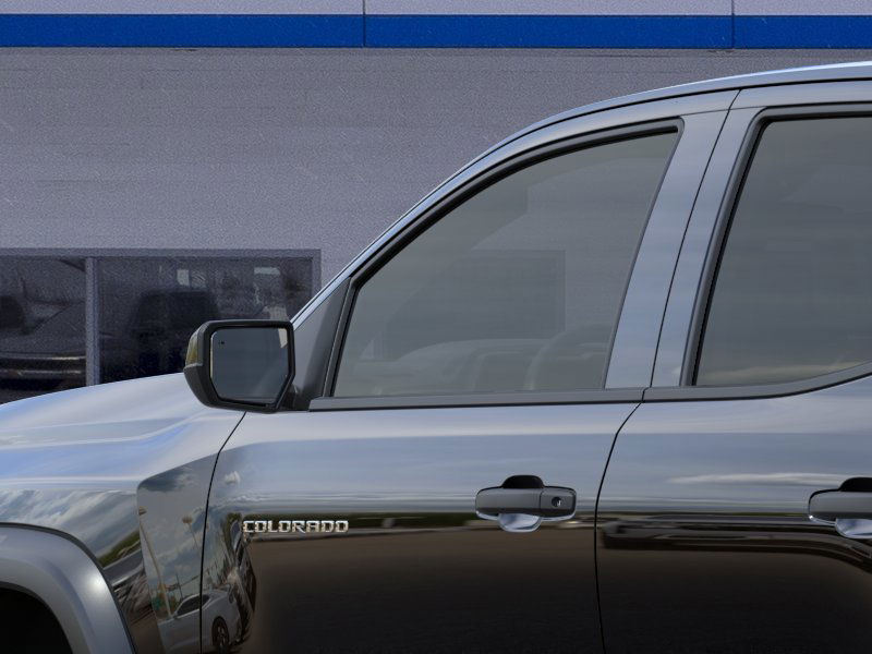 Thumbnail: 2026 Chevrolet Colorado - 12