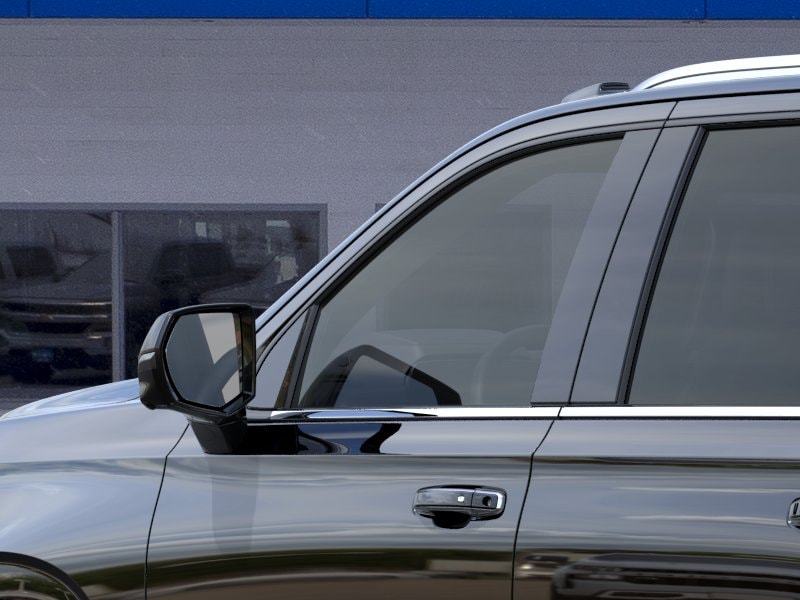 Thumbnail: 2026 Chevrolet Suburban - 12