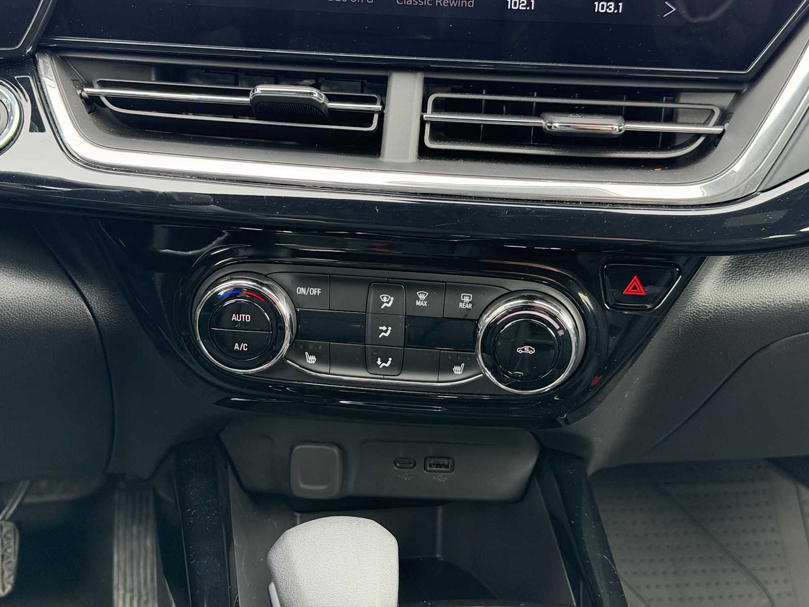 Thumbnail: 2026 Chevrolet Trax - 20